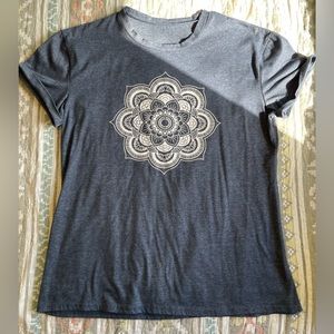 EUC Mandala Tee in Navy and White